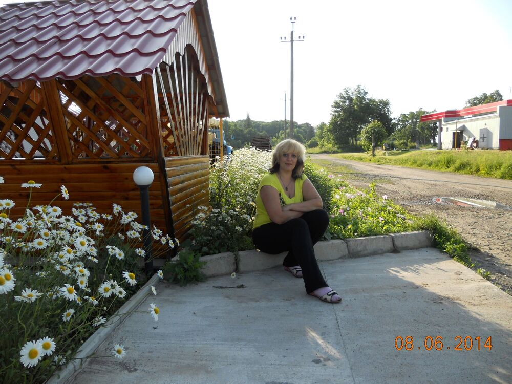  ,   Lina, 41 ,  