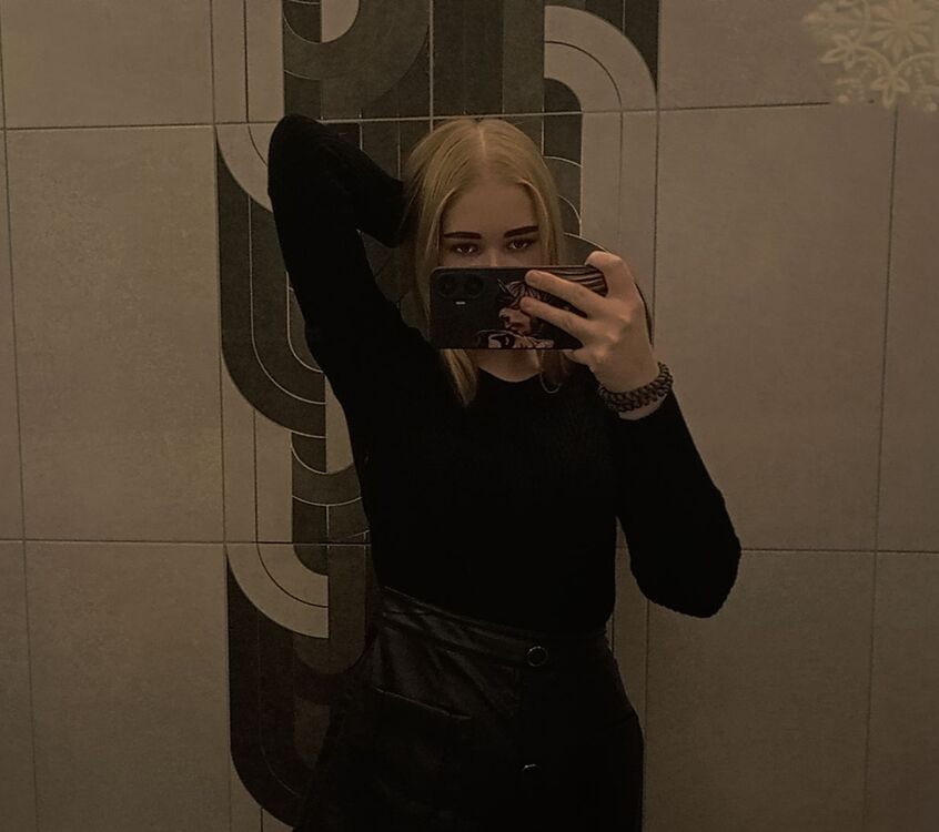  49736076  , 18 ,    