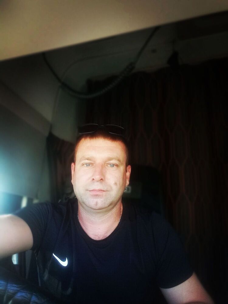  --,   , 39 ,   c 