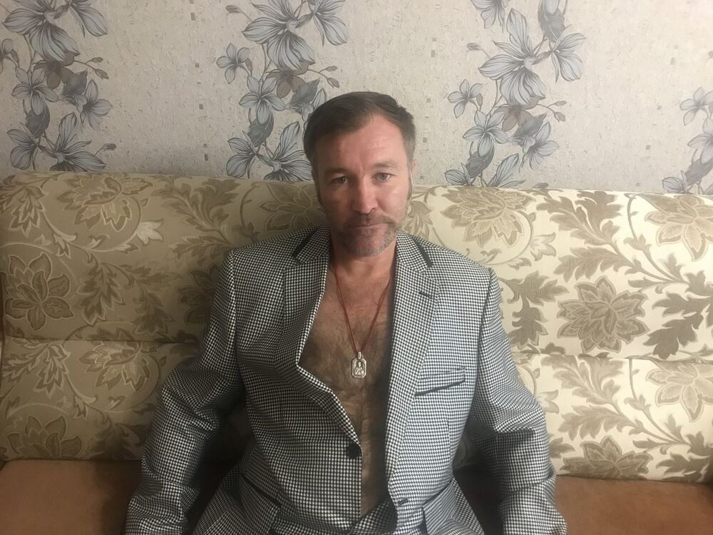  18963066  Valdemar, 52 ,    