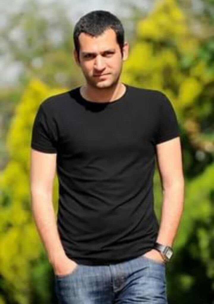  22038026  Denis, 39 ,    