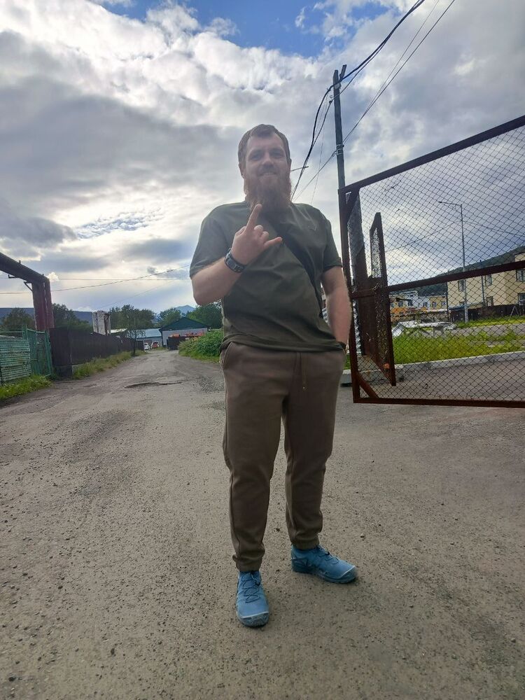  53295716  , 35 ,    -