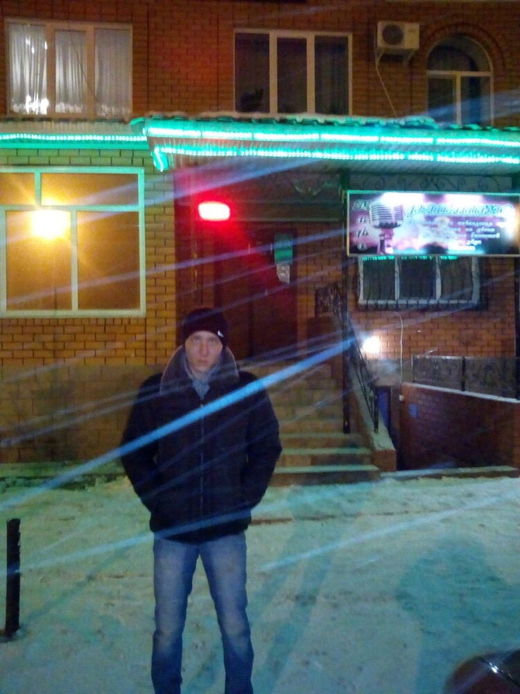  8496716  Nikolai, 31 ,    