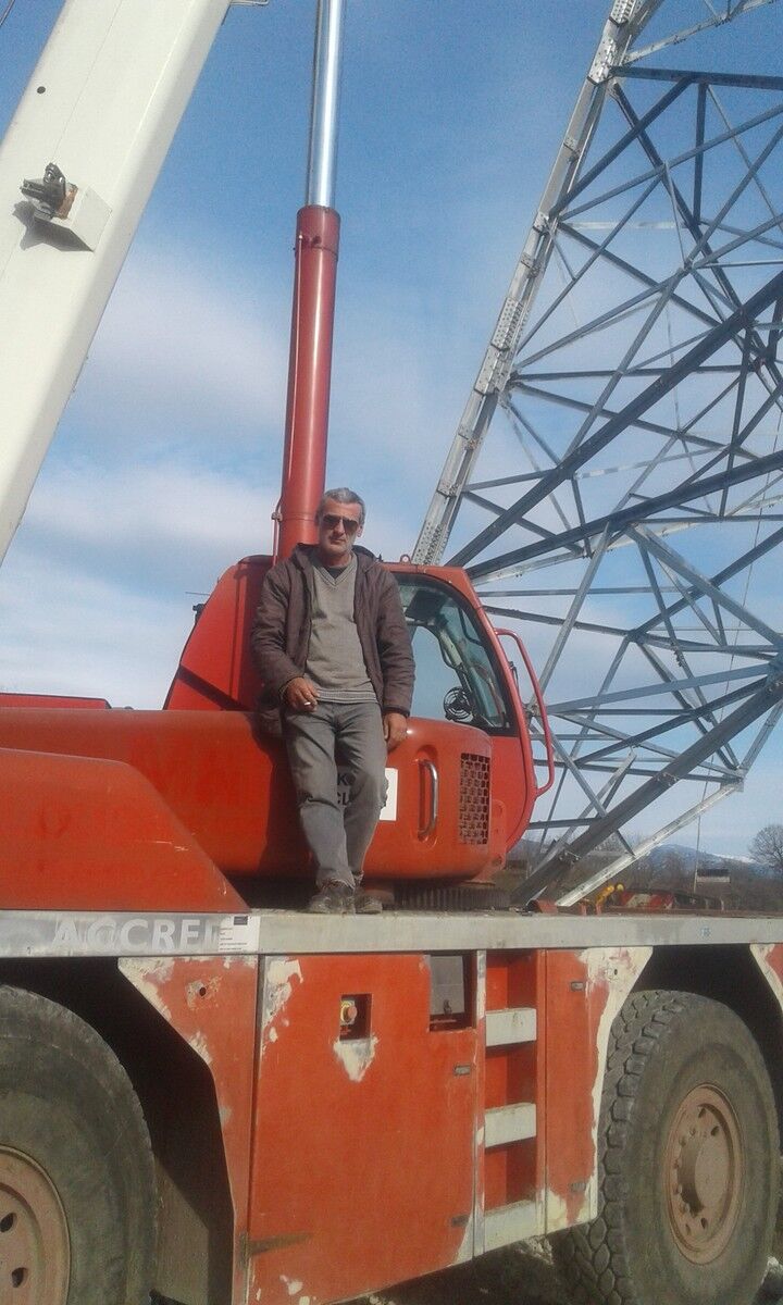  9356966  David, 57 ,    