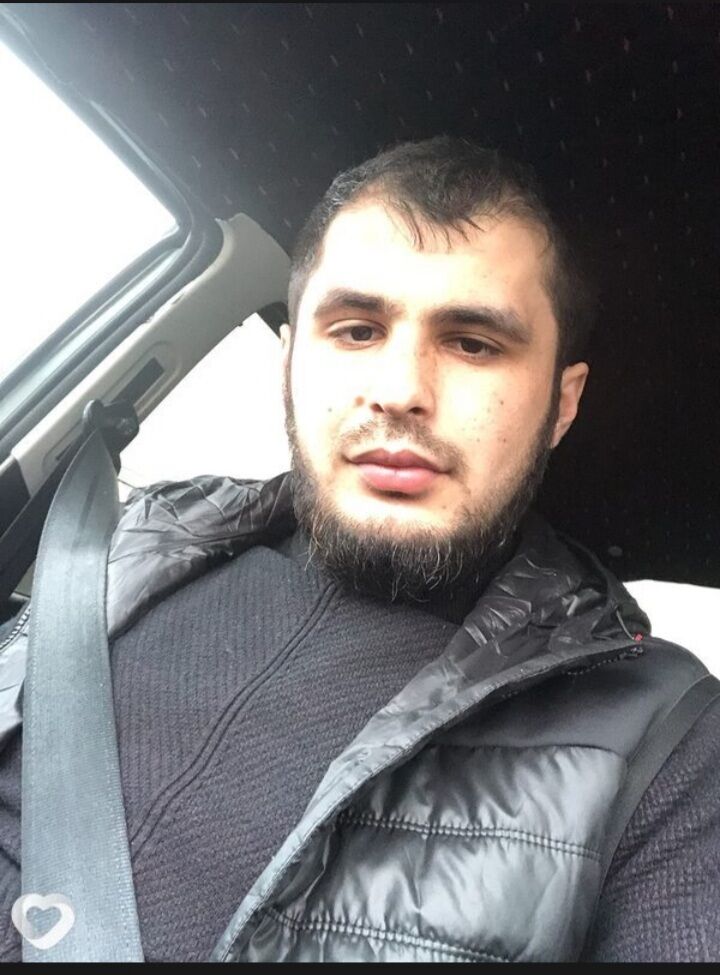  27379696  Magomed, 34 ,    
