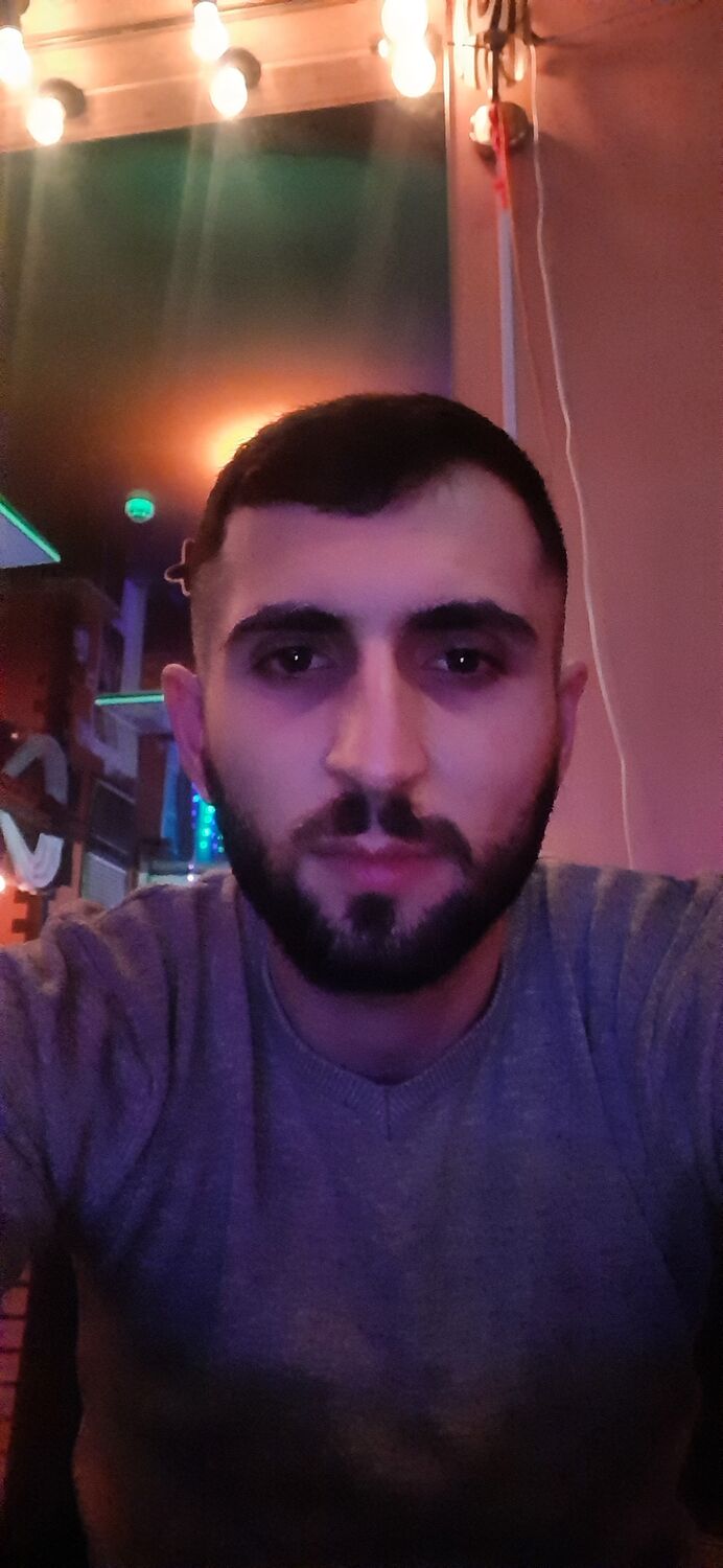  ,   Artur, 30 ,   ,   