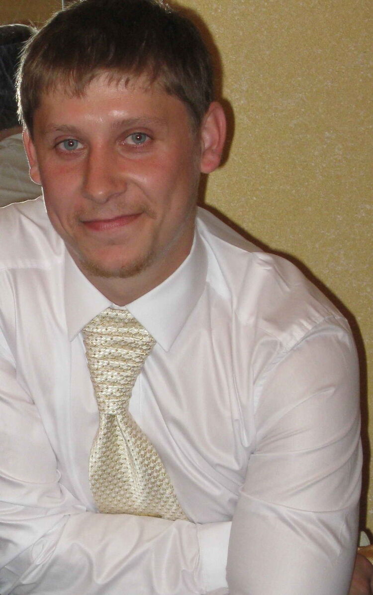  8354866  Alexey, 44 ,    