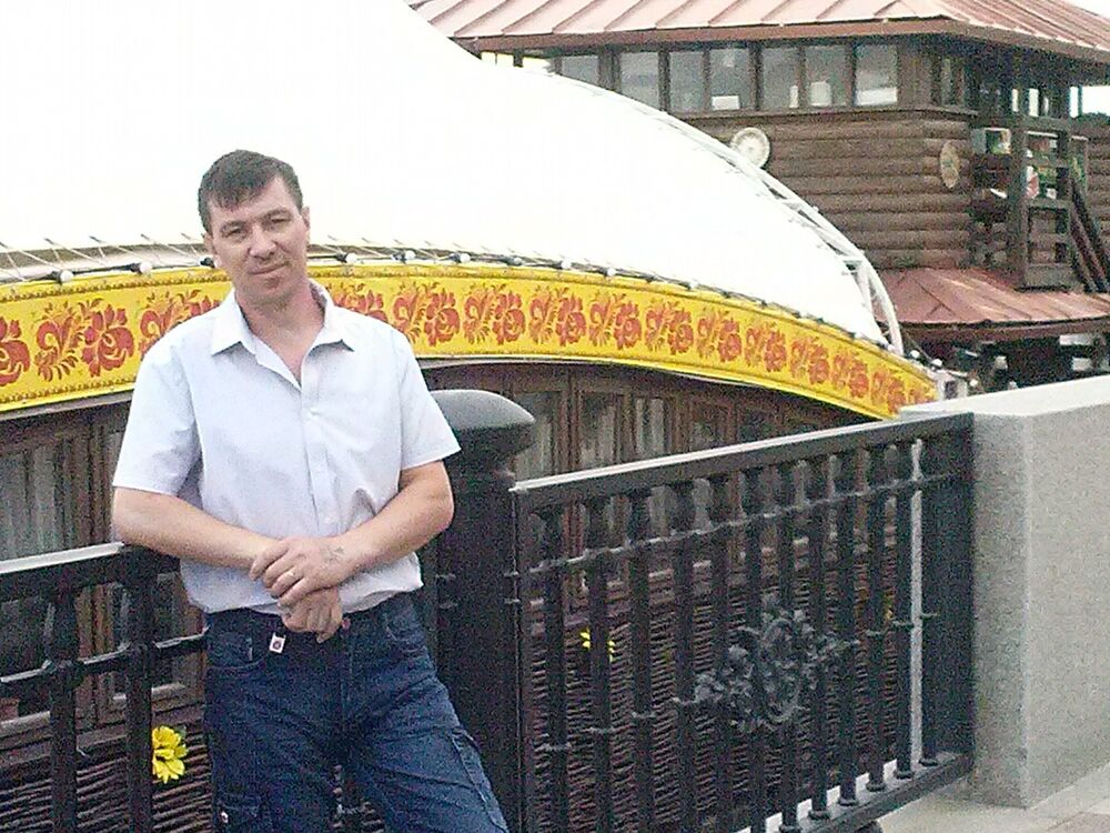  6620696  Andrei, 52 ,    