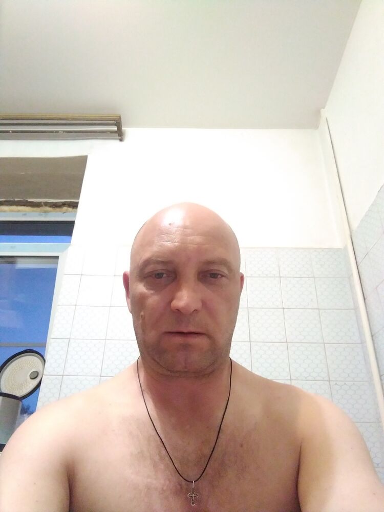  22963616  Oleg, 51 ,    