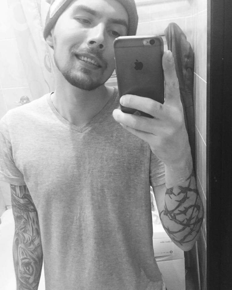 ���� 25105666 ������� ��������, 32 ����, ���� ���������� � ������