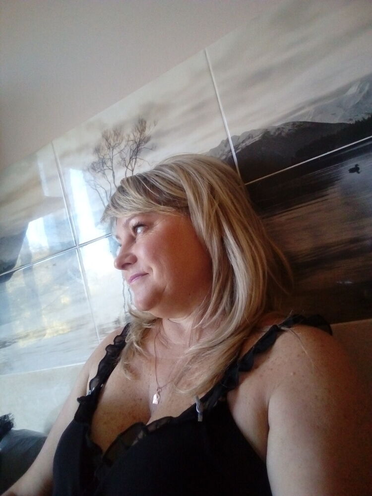  21421166  , 44 ,    
