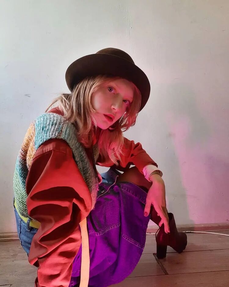  ,   , 23 ,   ,   
