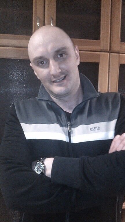  ,   Andrej, 42 ,   ,   , c 