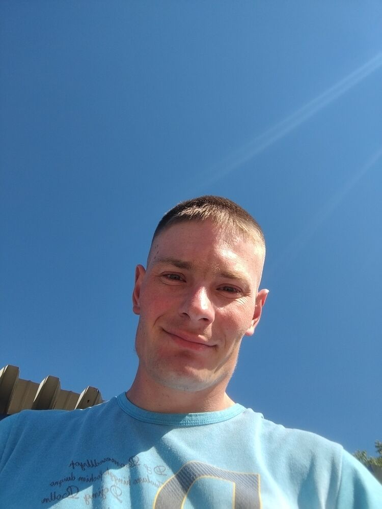  ,   Sergei, 33 ,   ,   