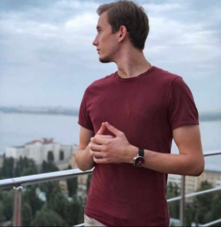  -,   , 32 ,  