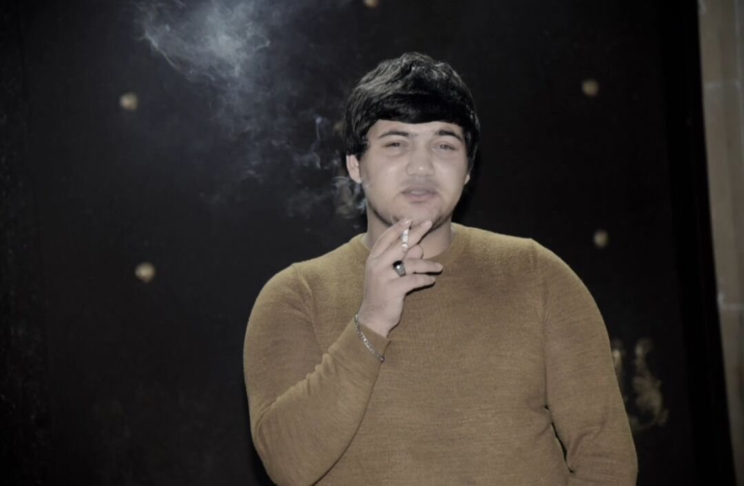  48333506  Orxan, 24 ,    