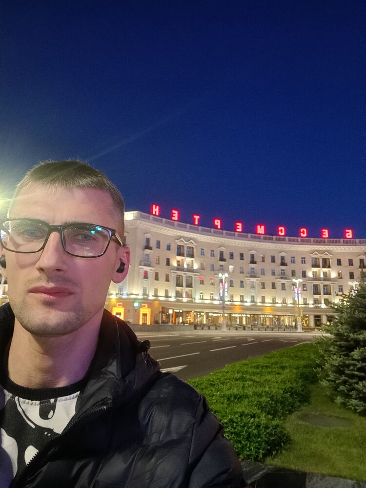  44056656  Toha, 31 ,    