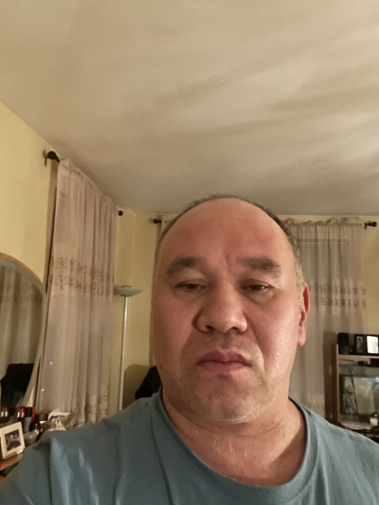  22185256  Leonid, 54 ,    
