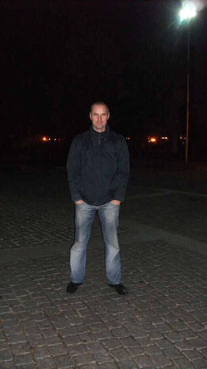  ,   Dima, 37 ,   ,   