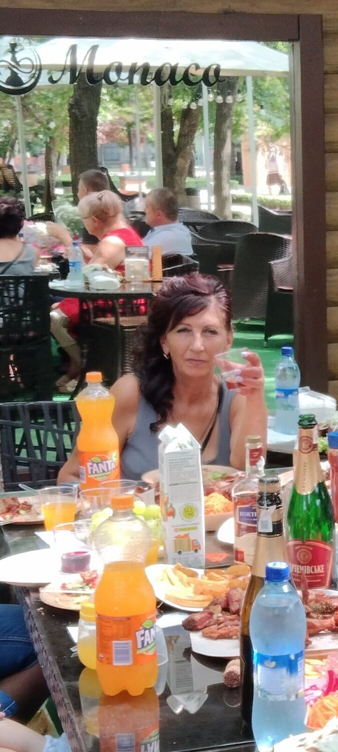  33176716  Nina, 58 ,    