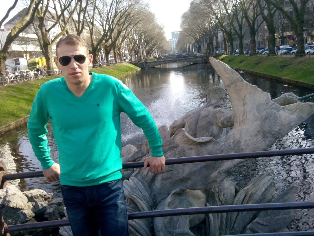  9975926  Sergej, 41 ,    