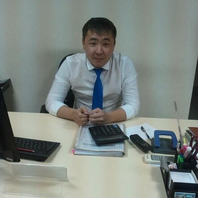  10419676  Nurlan, 39 ,    