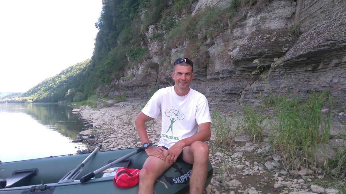  -,   Alex, 37 ,   ,   , c 
