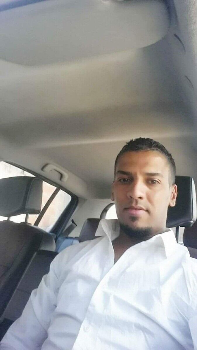  20961866  Omar, 36 ,    