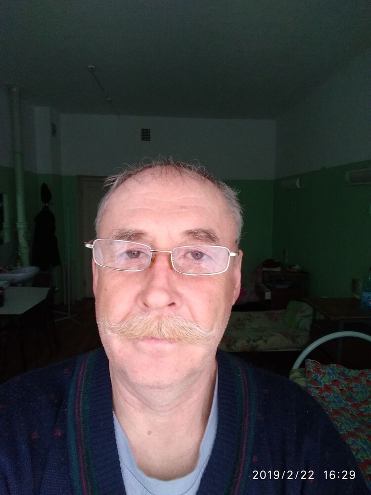  15324856  Yuriy, 52 ,    