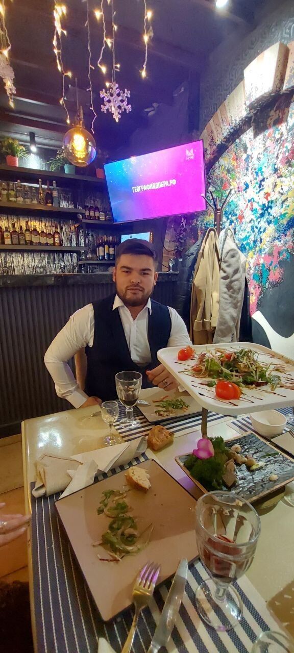 48233246  Toxirov, 25 ,    