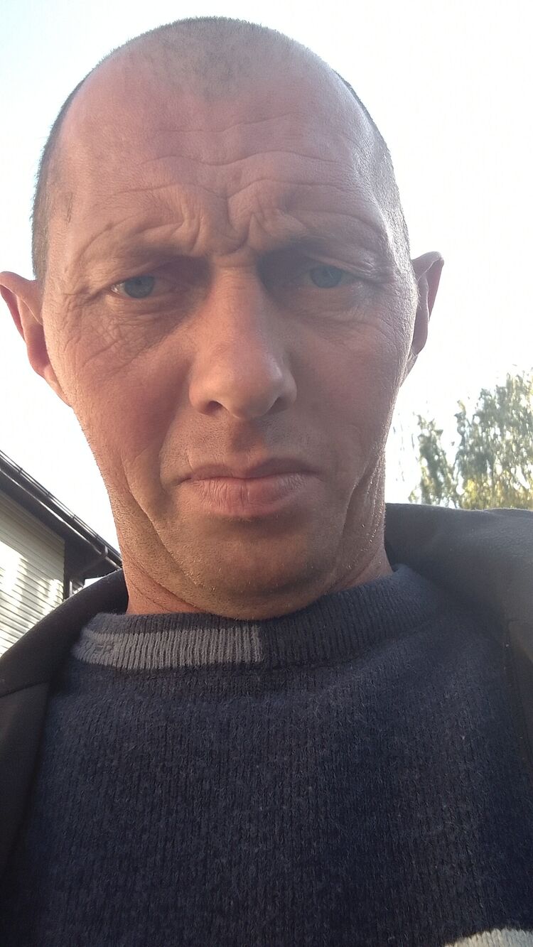  46518036  , 41 ,    