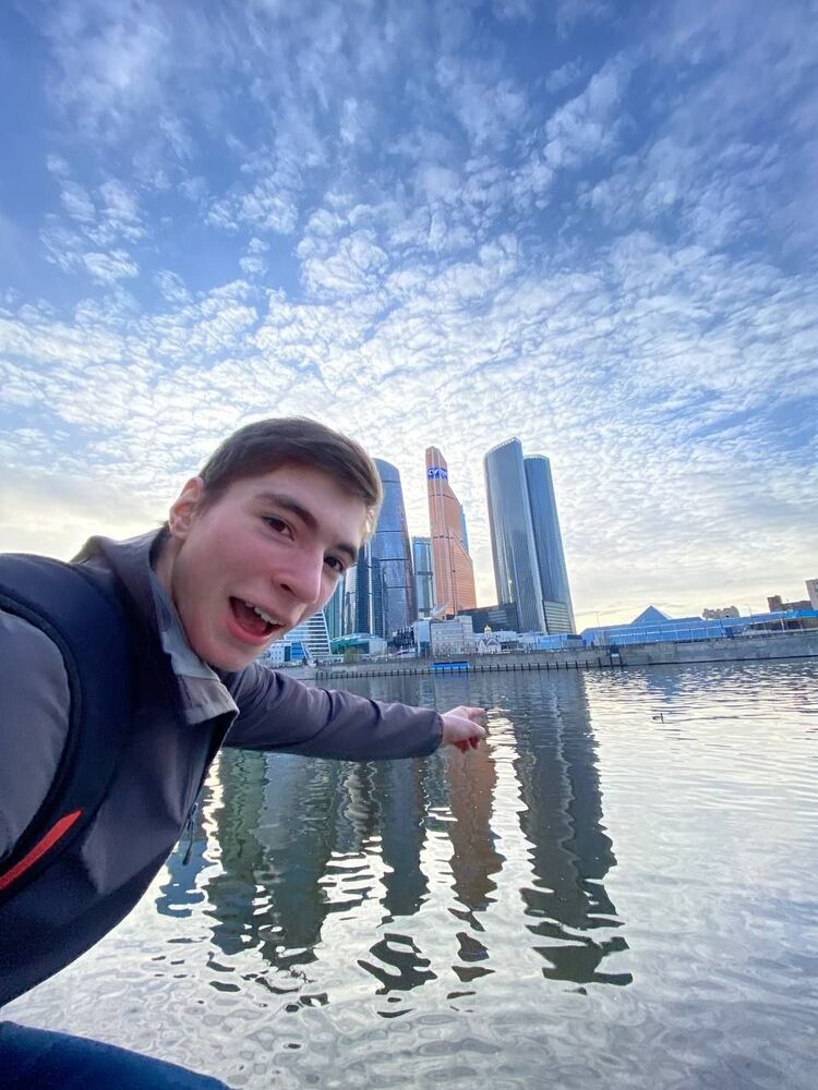  Frankfurt am Main,   , 18 ,   ,   