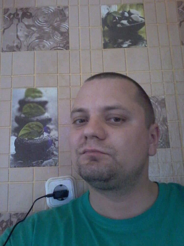  ,   Oleg, 40 ,   