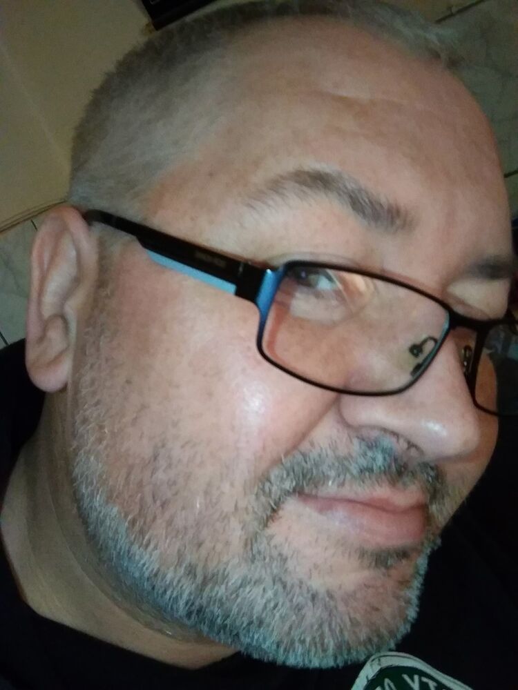  18100546  Vlad, 52 ,    