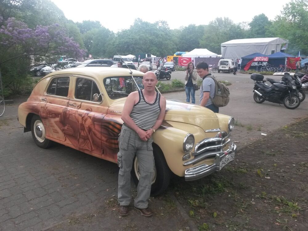  6041636  Andrej, 47 ,    