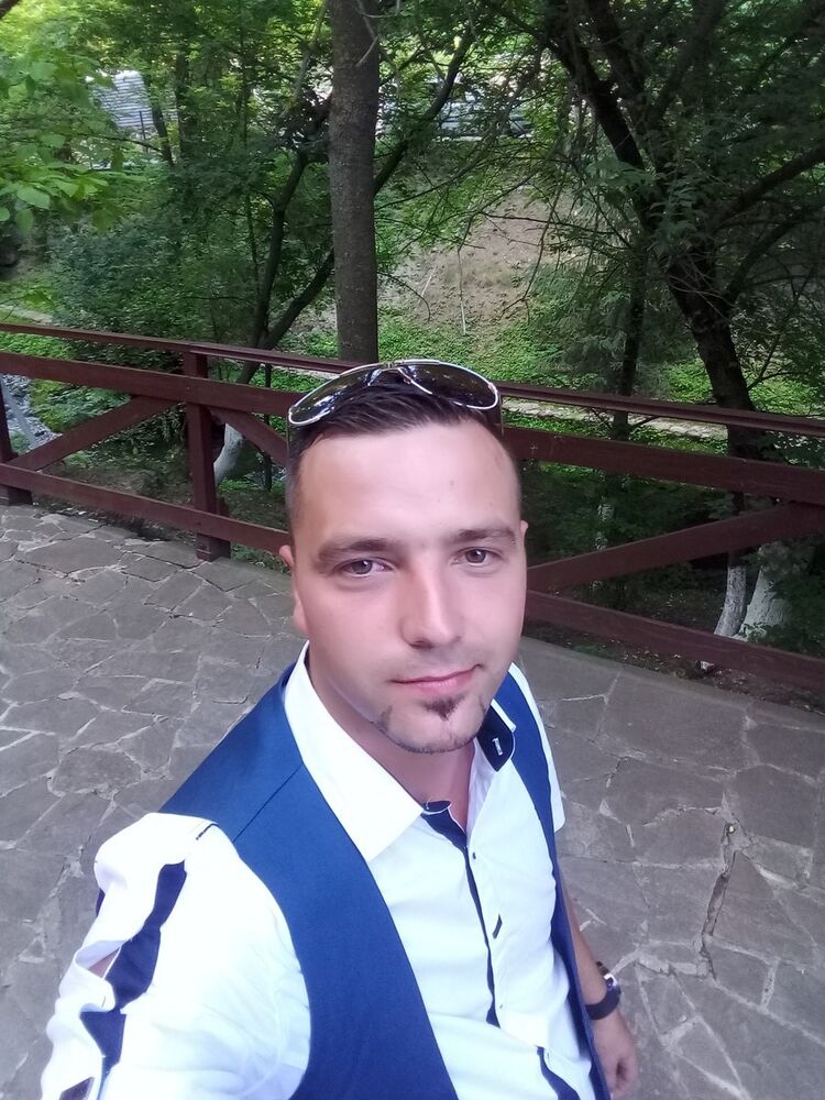  ,   Andrei, 33 ,   ,   , c 