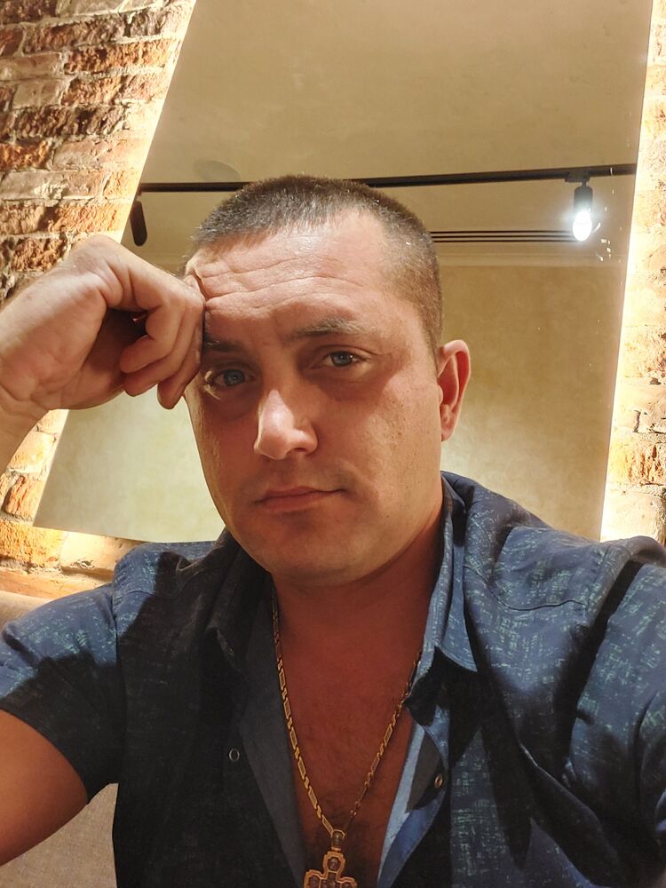  40458066  Aleksandr, 37 ,    