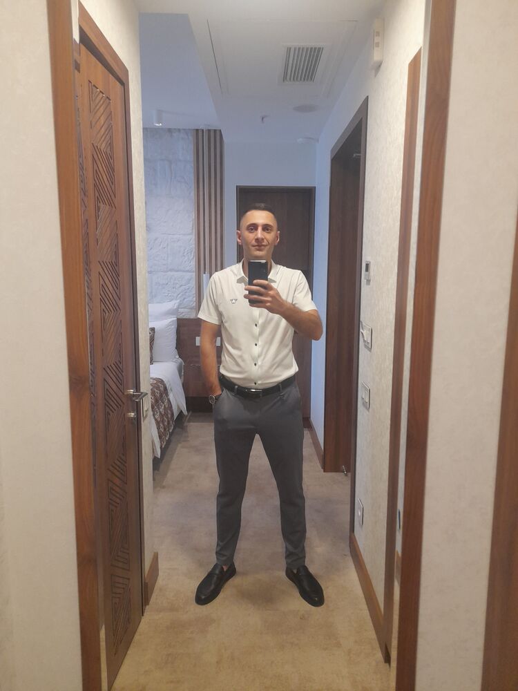  53361386  Artur, 34 ,    -