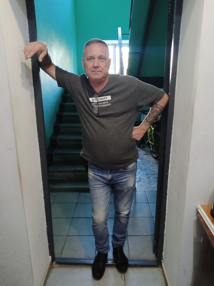  49140206  , 52 ,    