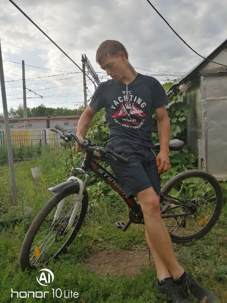  42131536  Alexey, 29 ,    