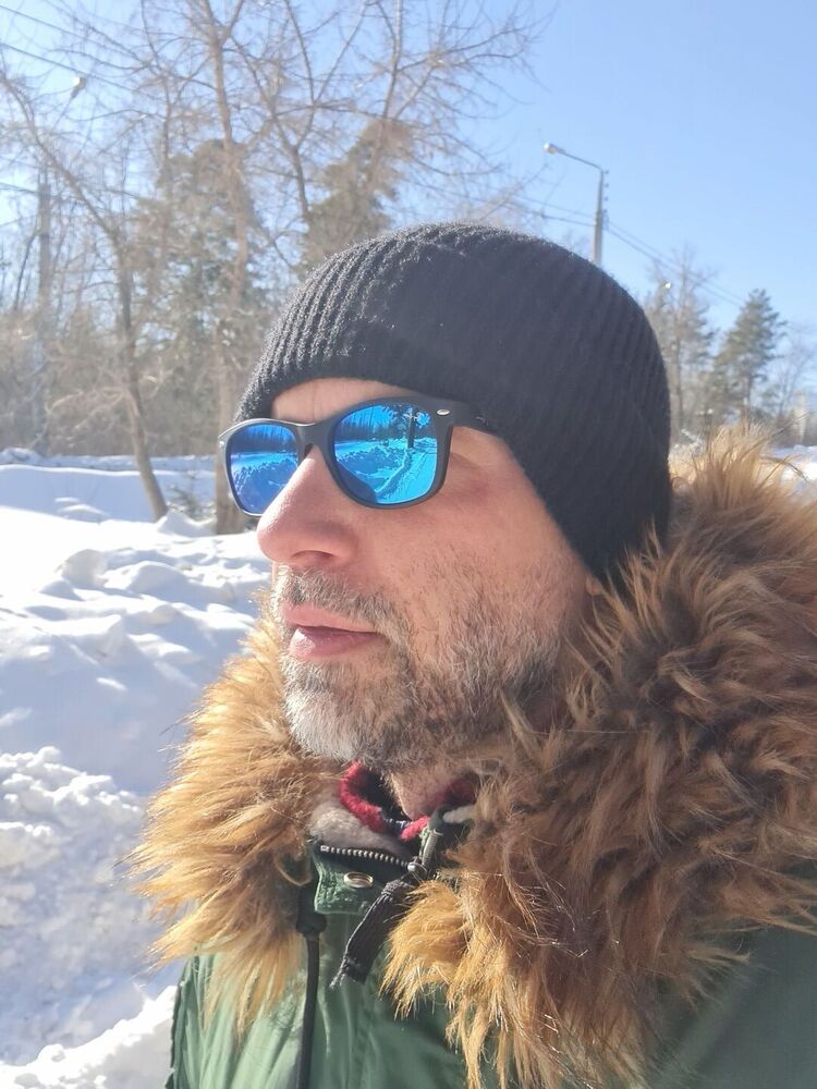  41664486  Vadim, 48 ,    