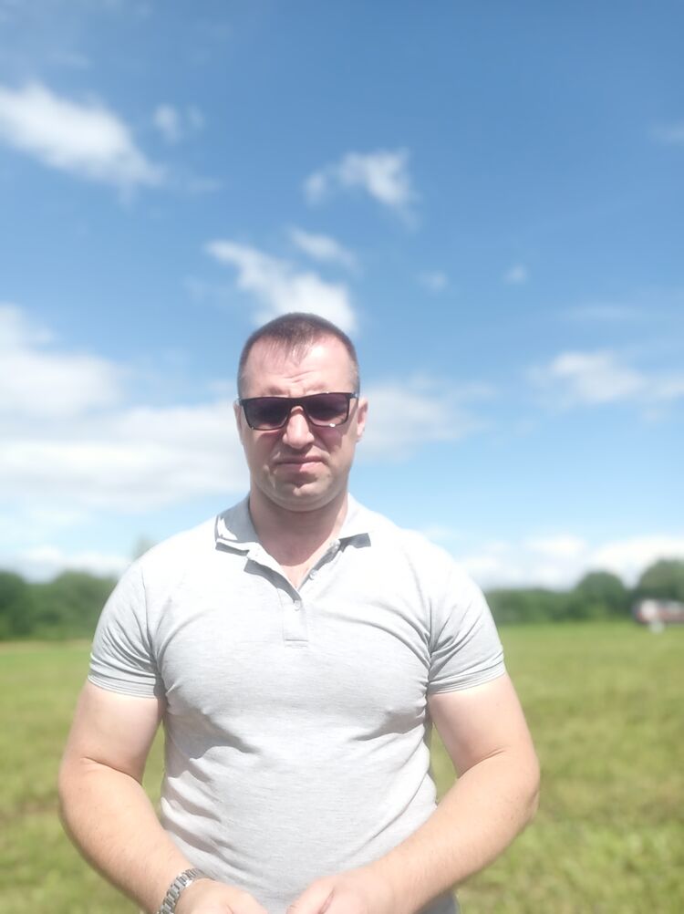  ,   Dima, 44 ,   ,   , c , 