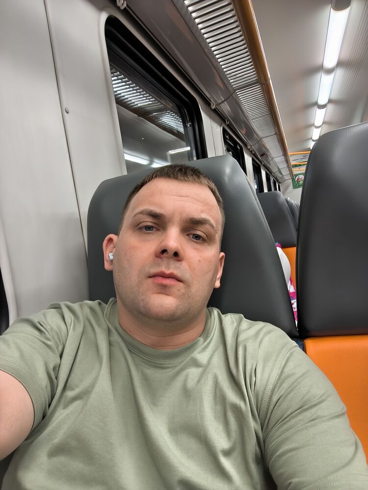  52647476  , 33 ,     