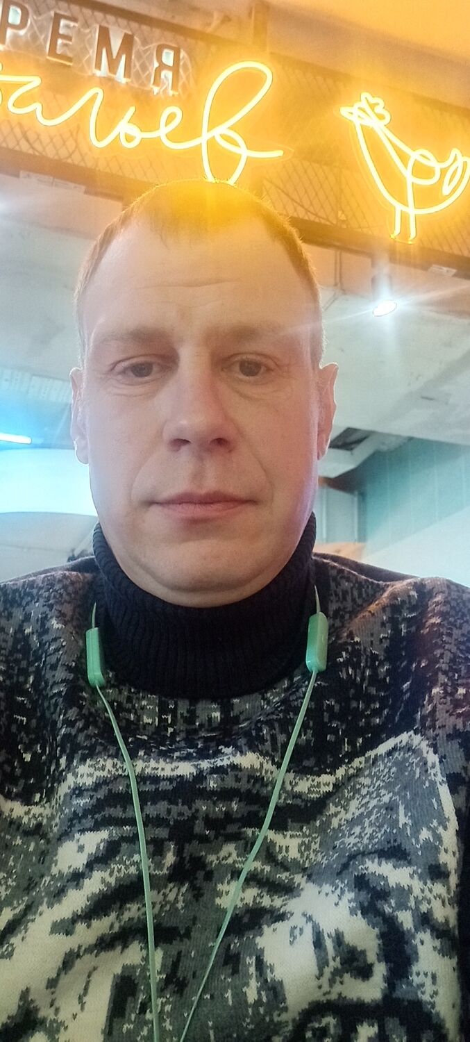  48916266  Vladimir, 41 ,    