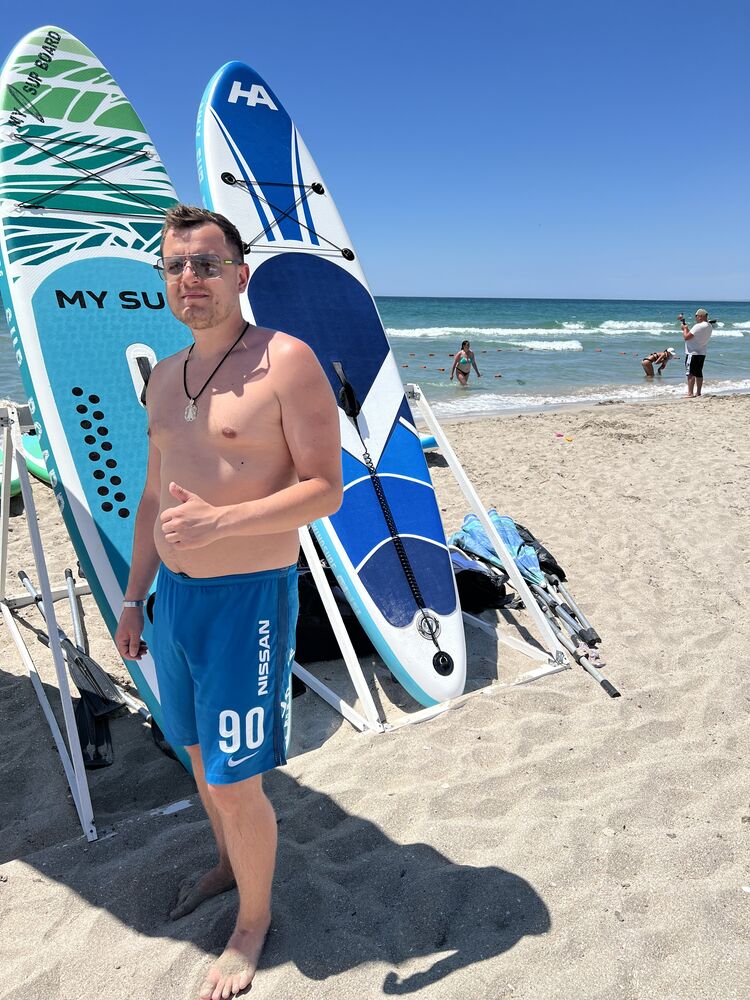   ,   Denis, 35 ,   ,   , c 