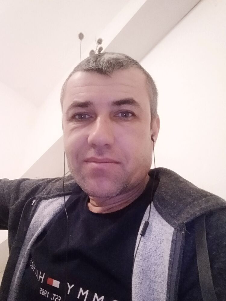  ,   Vladimir, 45 ,   ,   