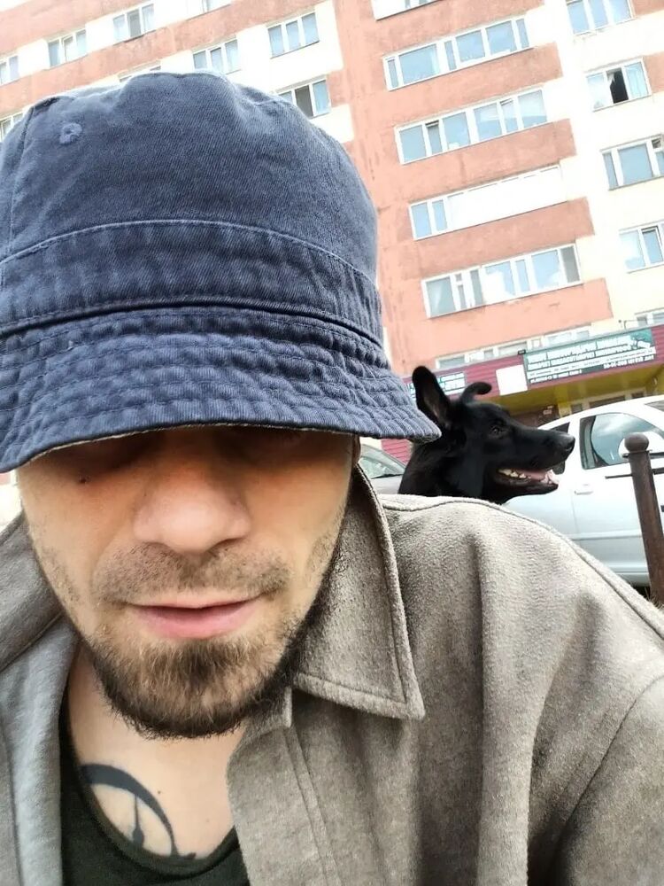  30129366  Aleks, 33 ,    
