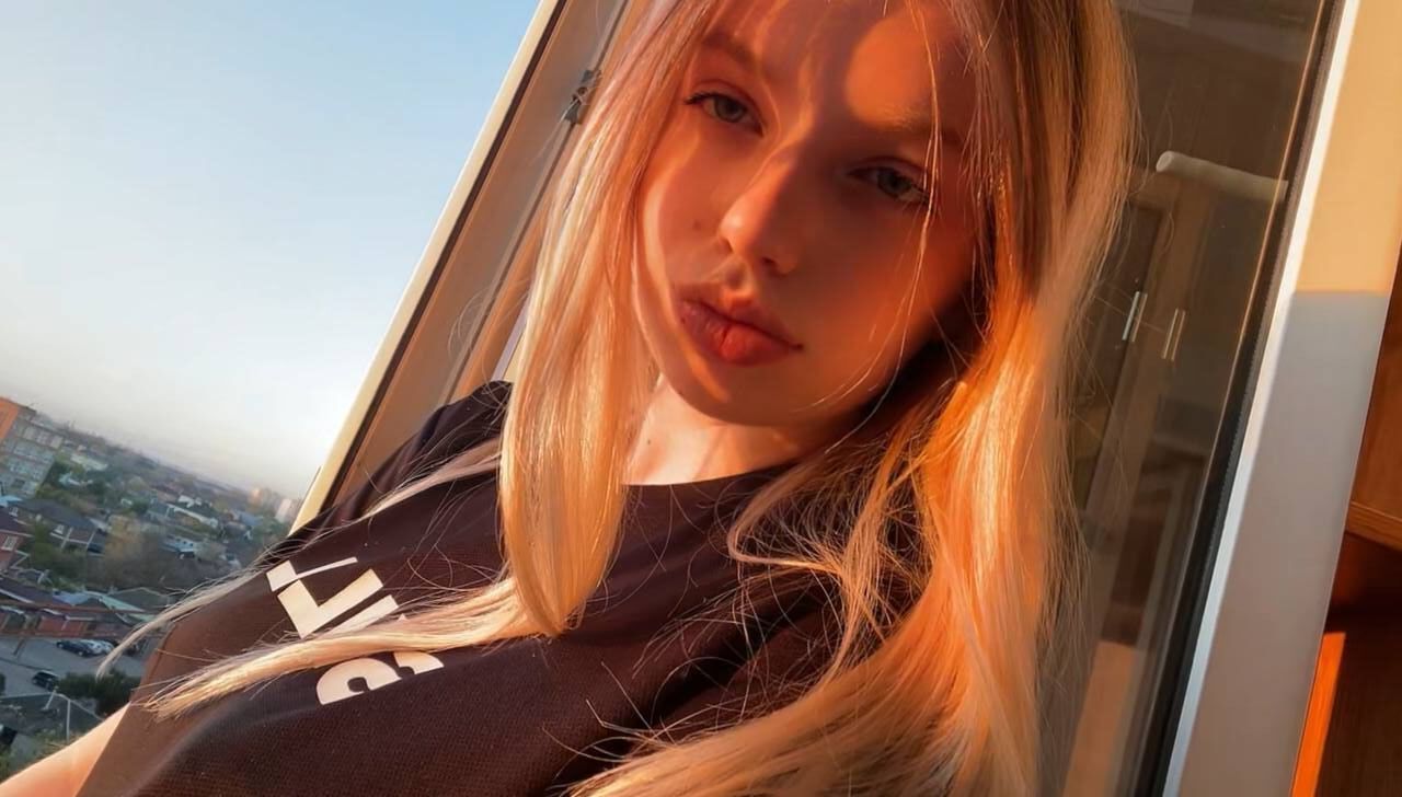  54693606  , 22 ,    --