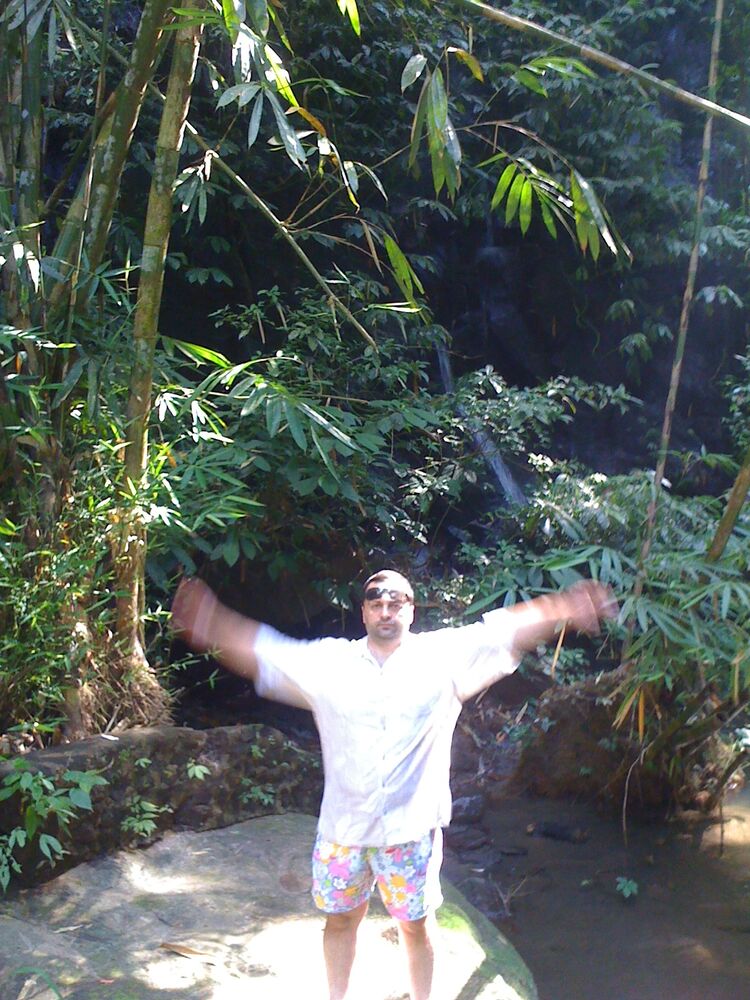  ,   Alex, 51 ,   ,   , c 