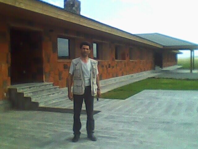  5301426  Grigor, 81 ,    